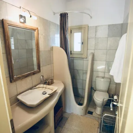 Cymothoe Villa